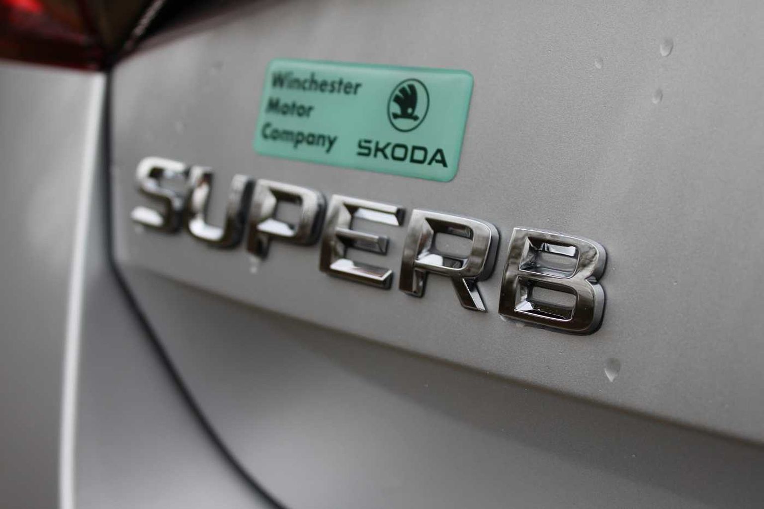 SKODA Superb Superb2.0TDI 200ps Laurin & Klement SCR DSG Hatch