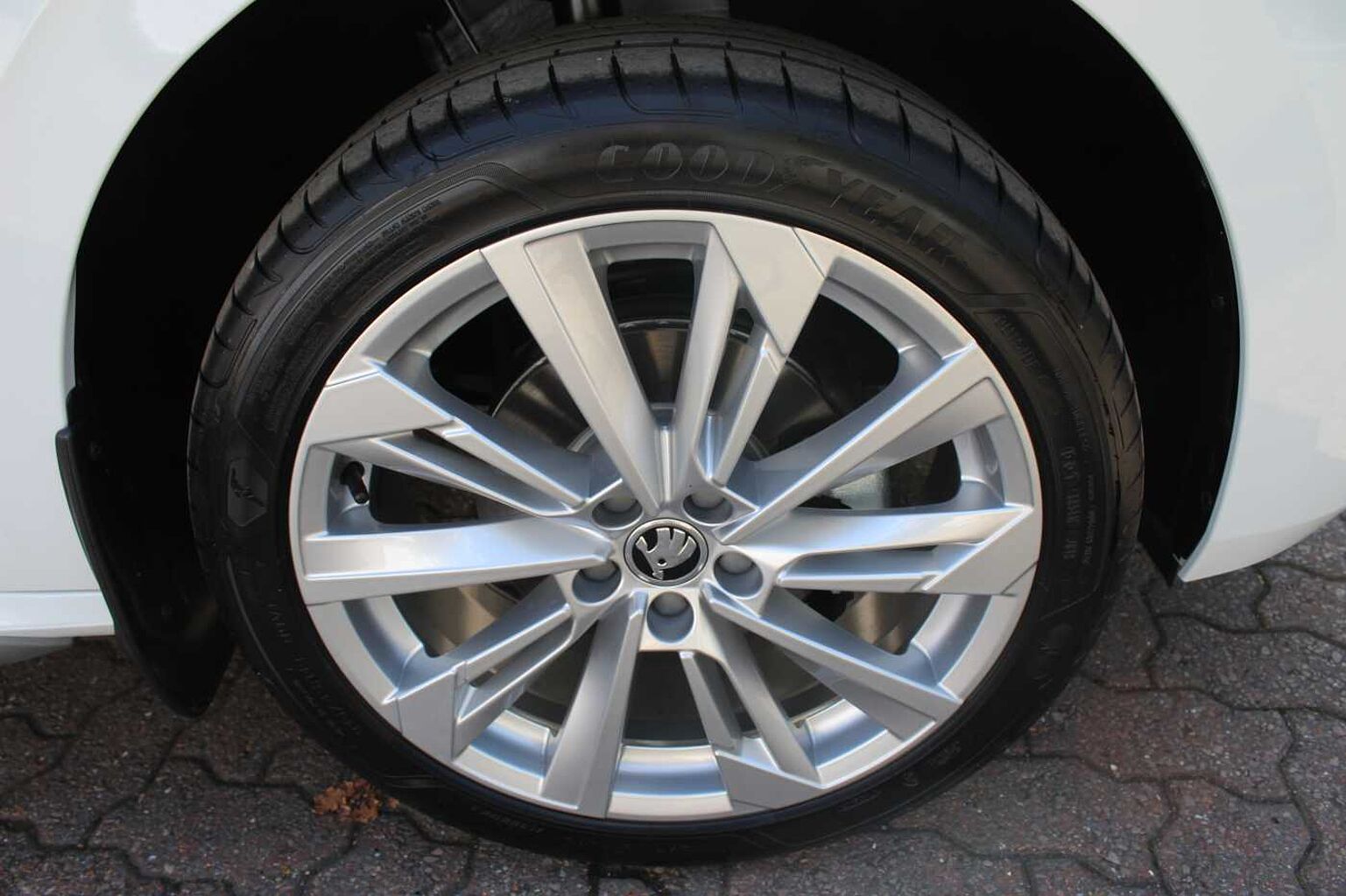 SKODA Kamiq Hatchback 1.0 TSI SE L 5dr DSG